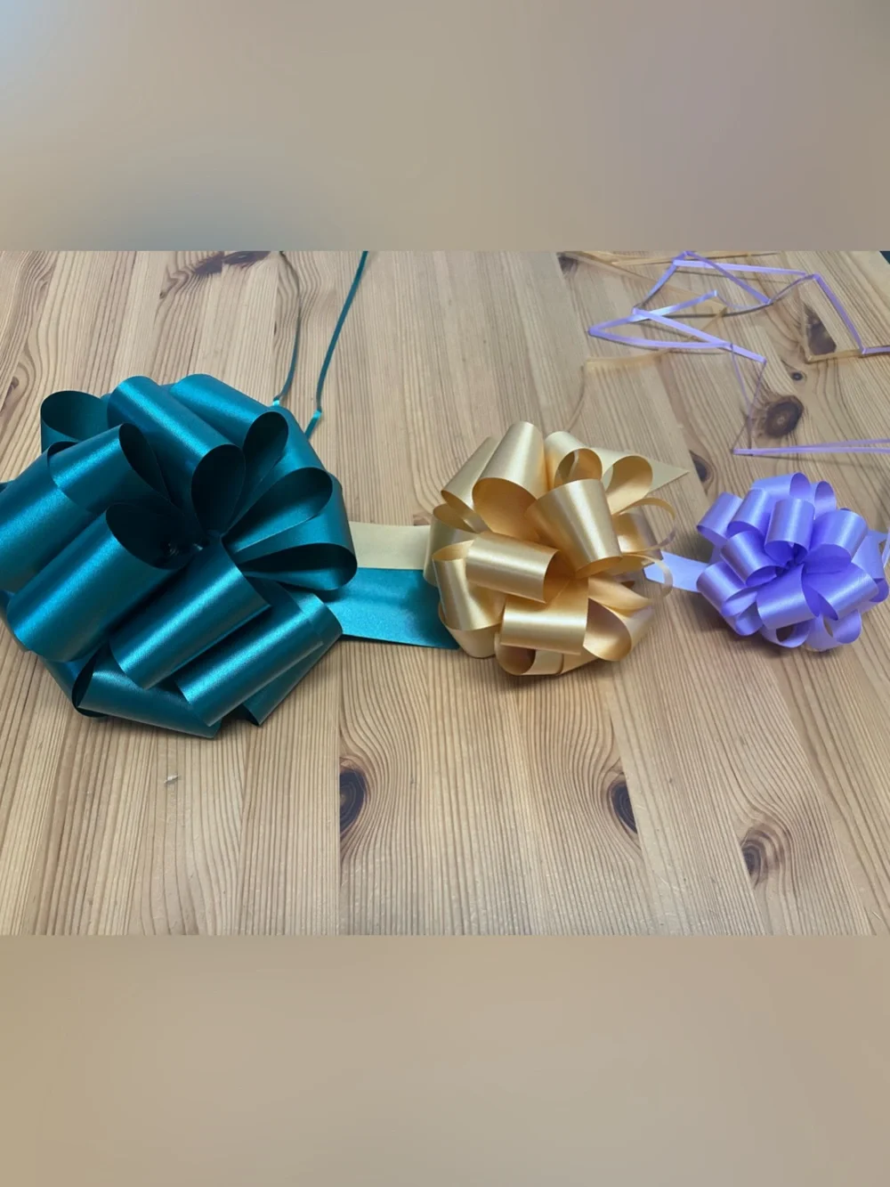 Gift Bow Bundle - Over 100 Bows for Presents, Assorted Colors, New, Christmas